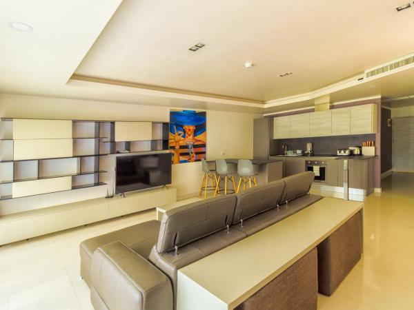 Hill Side Karon Kata Beach Condo : photo 9 de la chambre penthouse
