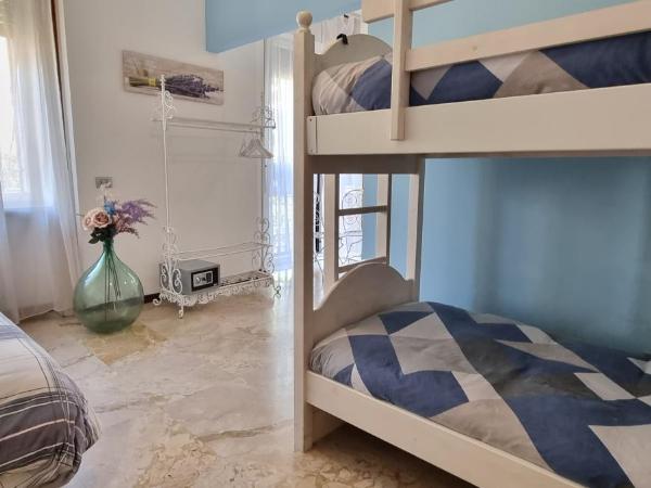 Stay Bergamo : photo 6 de la chambre chambre familiale deluxe