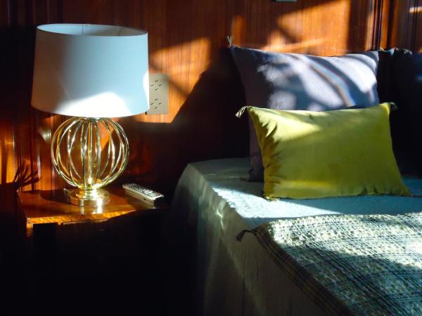 Maison Flagey Brussels : photo 6 de la chambre suite avec vue sur lac 
