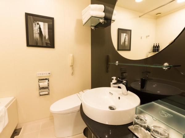 The Royal Park Hotel Iconic Tokyo Shiodome : photo 4 de la chambre chambre double Économique - vue sur tour de tokyo