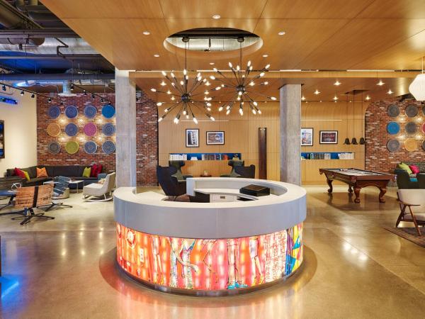 Aloft Louisville Downtown : photo 4 de la chambre chambre standard avec 1 lit king-size