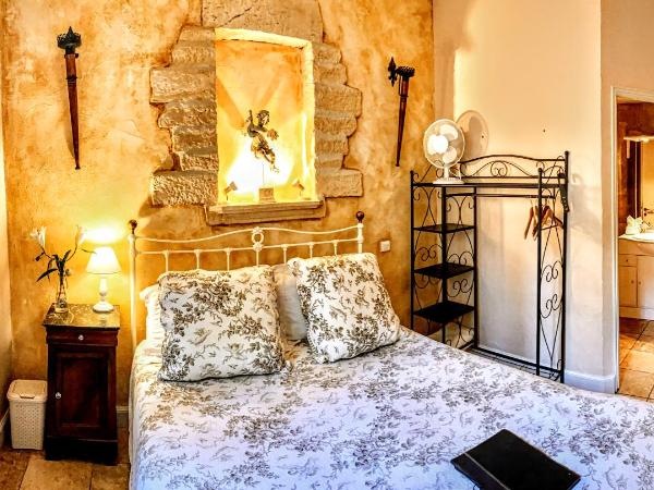 La Lanterne Chambres d'Hotes : photo 10 de la chambre chambre lit queen-size 