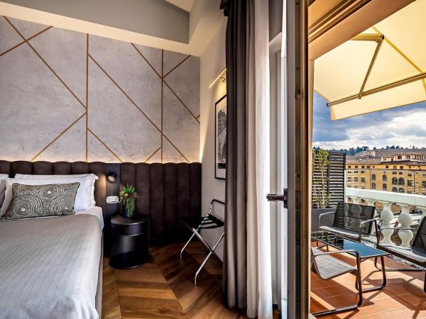 Rivalta Hotel - Alfieri Collezione : photo 4 de la chambre suite junior deluxe avec terrasse