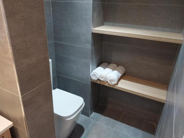 Le Grand Bleu Hotel : photo 6 de la chambre chambre familiale - vue sur mer