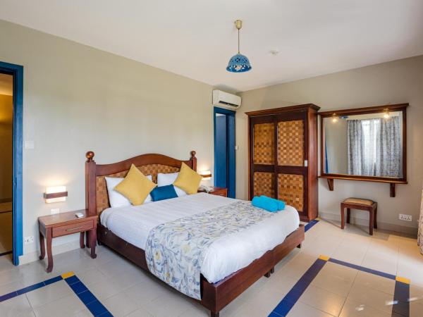 Le Grand Bleu Hotel : photo 1 de la chambre chambre double supérieure