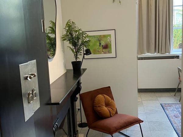 Galerie Hotel Dis : photo 3 de la chambre suite junior - vue sur jardin