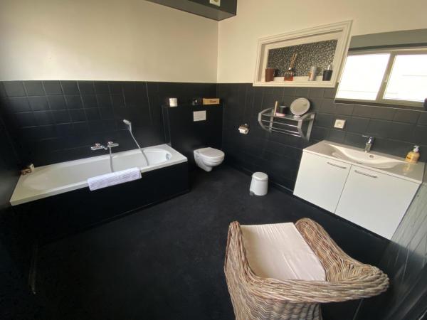 Luxury Spa Hotel - Francofolies : photo 4 de la chambre chambre double supérieure