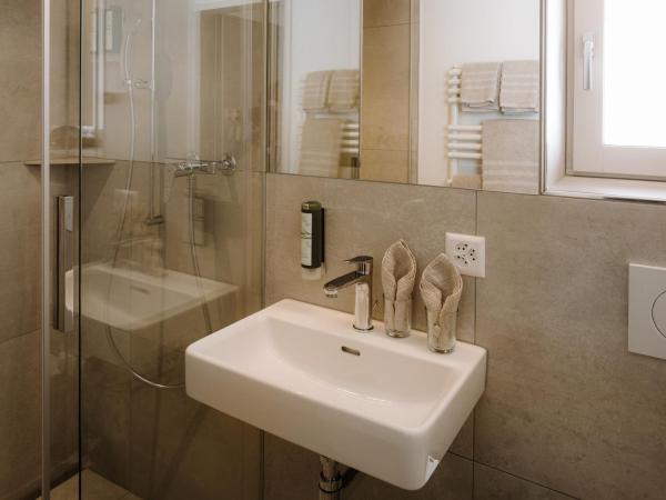 Berg- & Naturhotel Engstligenalp : photo 9 de la chambre chambre double standard