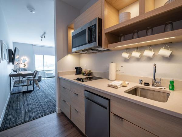 TownePlace Suites by Marriott Las Vegas North I-15 : photo 4 de la chambre studio lit queen-size 