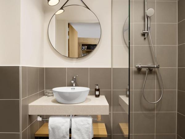 Residence Inn by Marriott Amsterdam Houthavens : photo 5 de la chambre studio lit queen-size