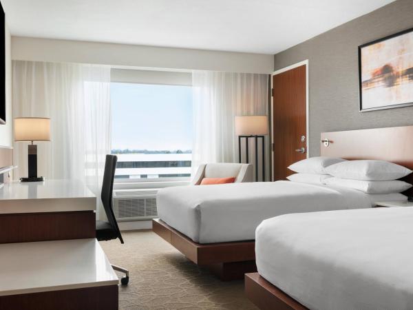 Delta Hotels by Marriott - Indianapolis Airport : photo 1 de la chambre chambre 2 lits queen-size