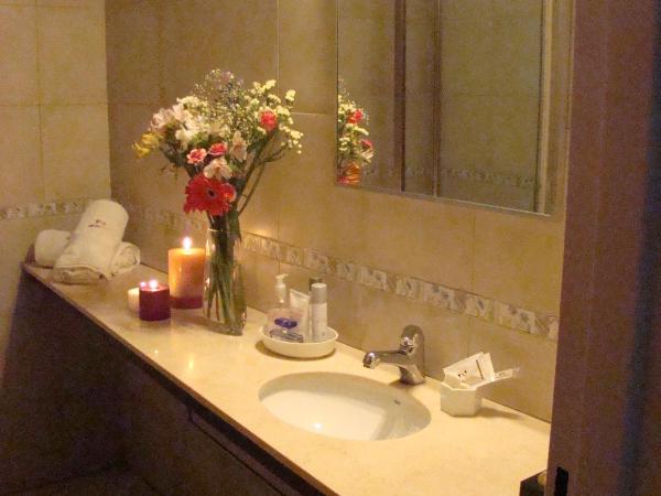 Hotel Necof : photo 9 de la chambre chambre quadruple en duplex