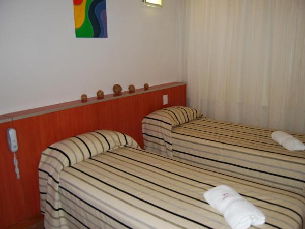 Hotel Necof : photo 3 de la chambre chambre quadruple en duplex