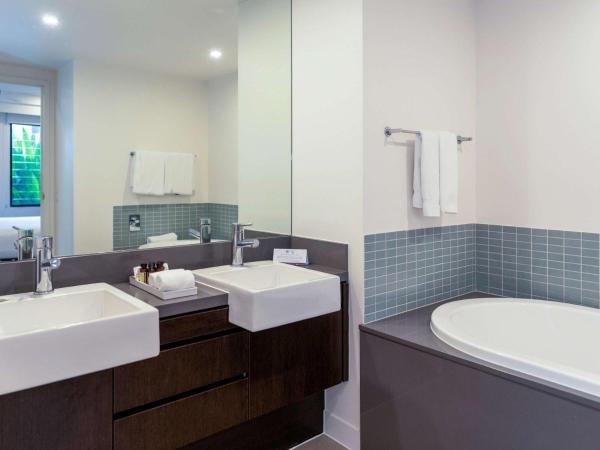 Pullman Port Douglas Sea Temple Resort and Spa : photo 1 de la chambre appartement 2 chambres - penthouse avec vue sur jardin