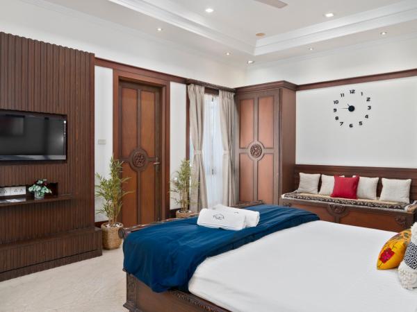 The Moira - Bed and Breakfast : photo 1 de la chambre chambre lit king-size avec balcon