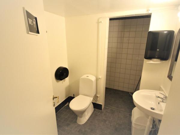 Vattengrändens Vandrarhem & Hotel : photo 5 de la chambre chambre double standard avec salle de bains commune