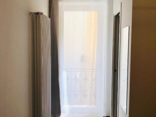 Atipico B&B : photo 7 de la chambre chambre double avec salle de bains privative