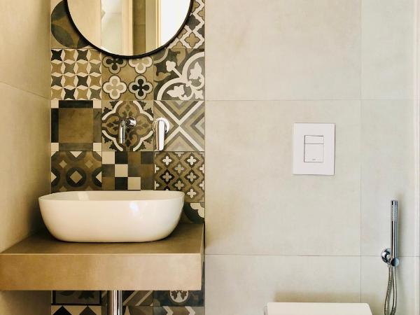 Atipico B&B : photo 8 de la chambre chambre double avec salle de bains privative