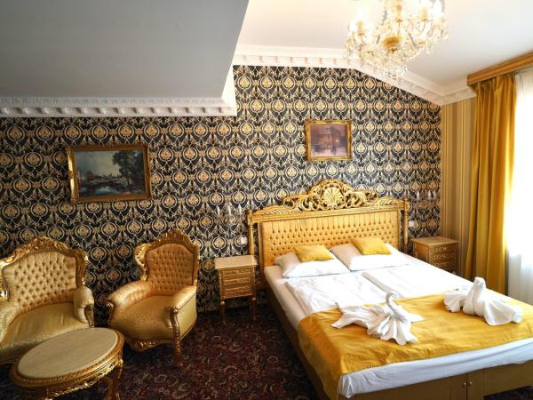Hotel Liliova Prague Old Town : photo 8 de la chambre suite lit king-size