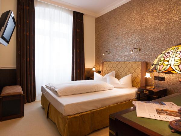 Myer's Hotel Berlin : photo 3 de la chambre petite chambre double ou lits jumeaux confort