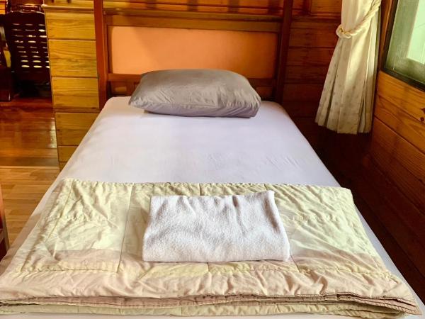Baan Soontree Resort : photo 2 de la chambre bungalow familial