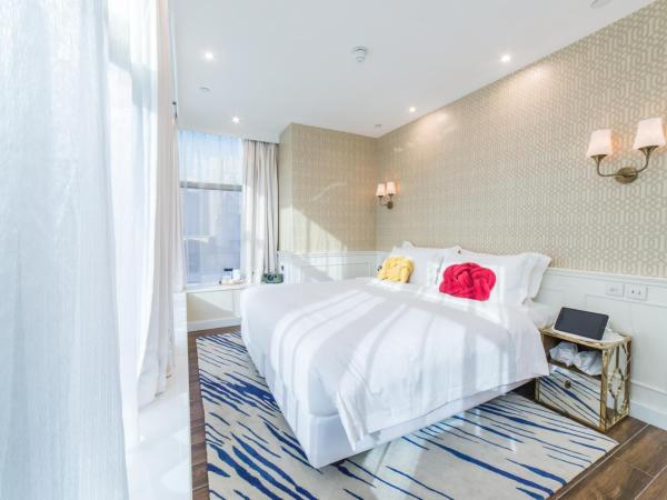 Tung Nam Lou Art Hotel : photo 1 de la chambre premier music art king room