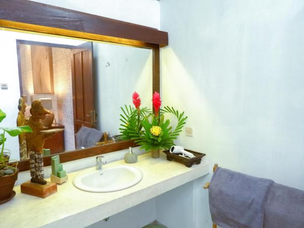 D'omah Yogya Hotel : photo 5 de la chambre garden suite with private plunge pool