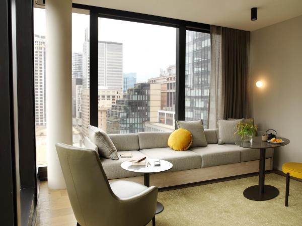 A by Adina Sydney : photo 3 de la chambre appartement 1 chambre avec forfait destination a - petit-déjeuner à la carte, collations, crédit de 25 $ au minibar inclus