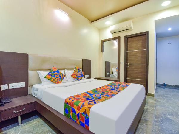 FabHotel Resolute Gopalpura : photo 1 de la chambre chambre deluxe