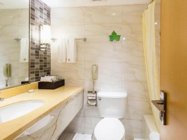 Shu Guang International Hotel : photo 2 de la chambre chambre lits jumeaux standard - vue sur ville