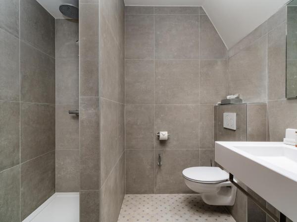 Hotel Monasterium PoortAckere Ghent : photo 3 de la chambre chambre familiale supérieure