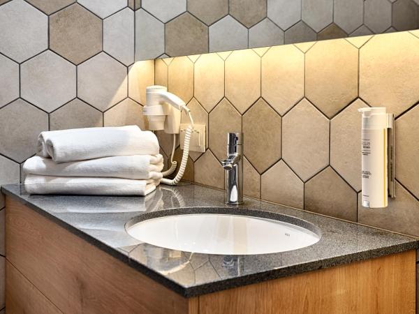 Citi Hotel's Łódź : photo 7 de la chambre chambre double ou lits jumeaux supérieure