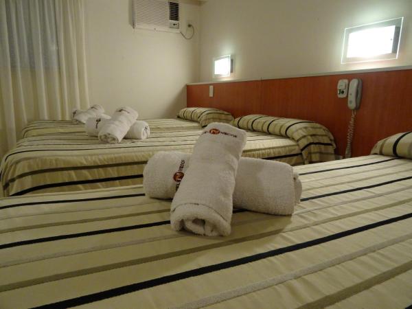 Hotel Necof : photo 7 de la chambre chambre triple