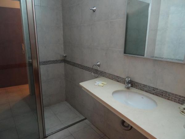 Hotel Necof : photo 4 de la chambre chambre lits jumeaux