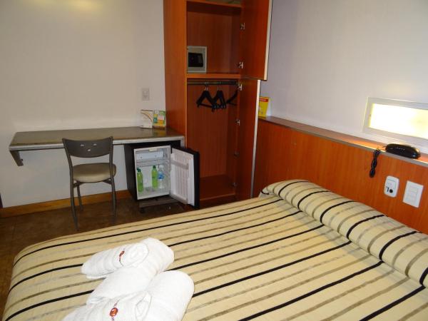 Hotel Necof : photo 4 de la chambre chambre double