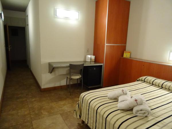 Hotel Necof : photo 8 de la chambre chambre double