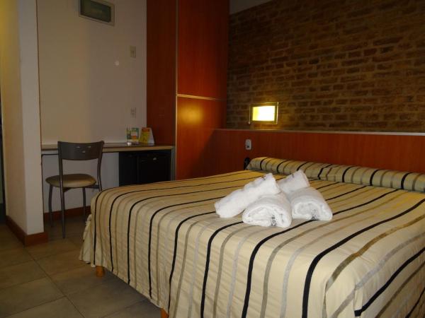 Hotel Necof : photo 5 de la chambre chambre double - accessible aux personnes à mobilité réduite