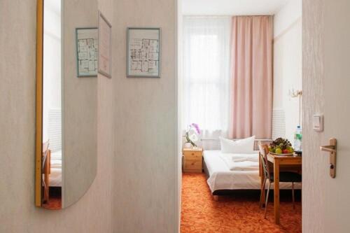 Hotel BELLEVUE am Kurfürstendamm : photo 5 de la chambre chambre simple