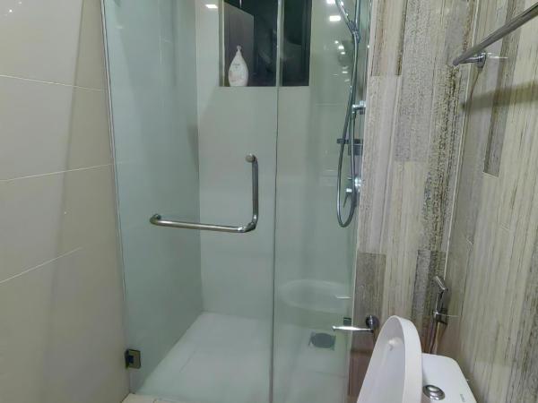 M City 2 BEDROOM KLCC : photo 1 de la chambre appartement en duplex