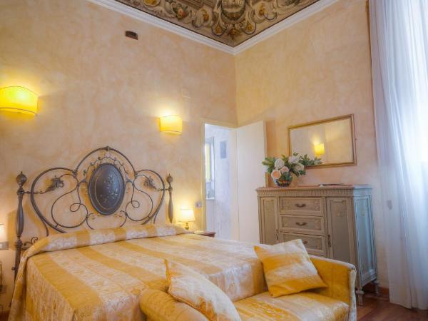 Hotel Palazzo dal Borgo : photo 5 de la chambre chambre double ou lits jumeaux