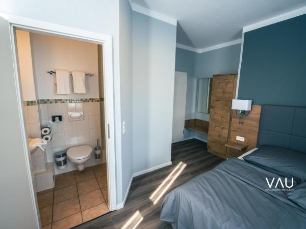 Vau : photo 4 de la chambre chambre double ou lits jumeaux avec salle de bains