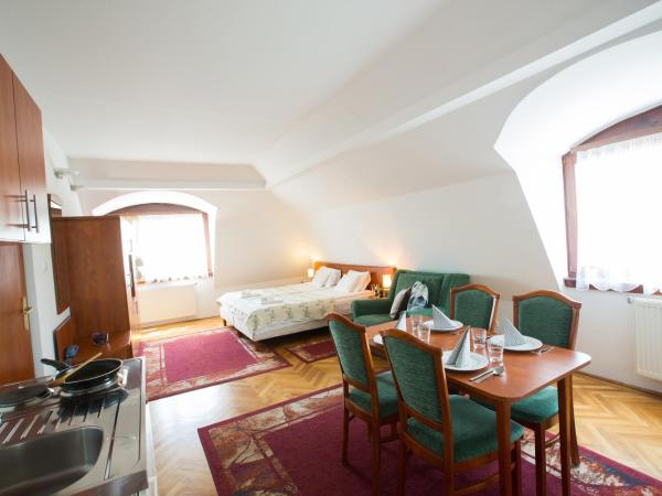 HELIOS Hotel Apartments : photo 9 de la chambre studio