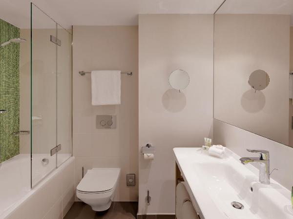 Holiday Inn Frankfurt - Alte Oper, an IHG Hotel : photo 2 de la chambre chambre lit king-size premium