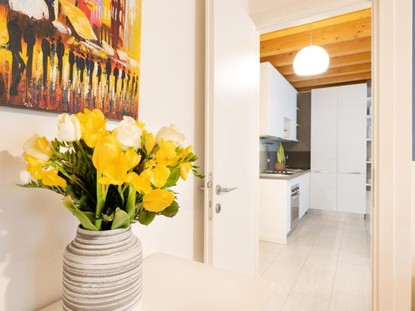 Ca' Degli Antichi Giardini Apartments : photo 4 de la chambre appartement 2 chambres avec terrasse - rez-de-chaussée 