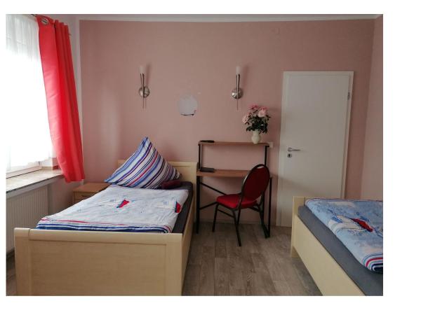 Haus Sperbermühle : photo 1 de la chambre chambre double avec salle de bains privative