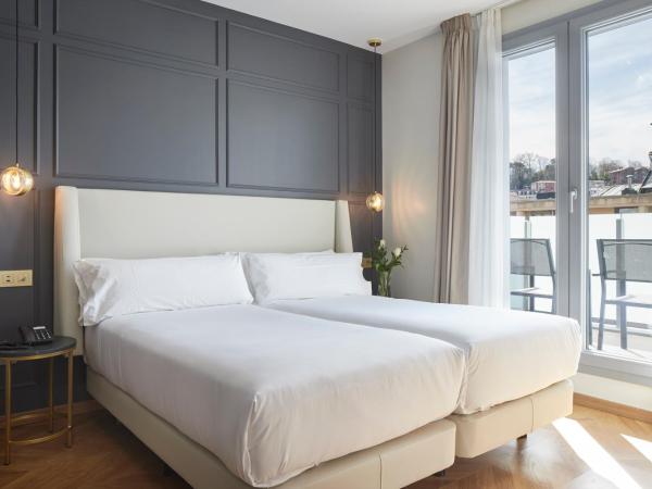 HOTEL ARRIZUL CATEDRAL : photo 9 de la chambre suite avec terrasse