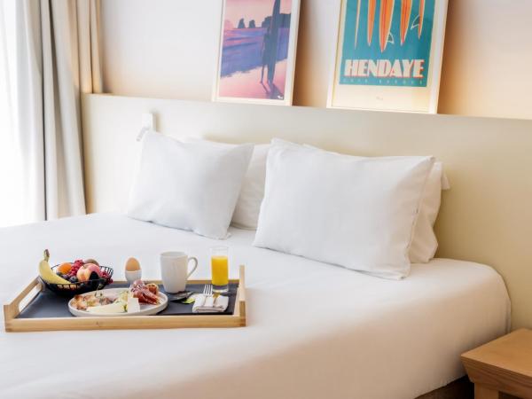 Hôtel Ibaïa - Piscine & Spa : photo 7 de la chambre chambre double avec balcon