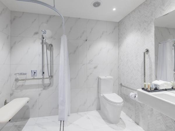 Crowne Plaza Christchurch, an IHG Hotel : photo 4 de la chambre 1 king accessible low floor