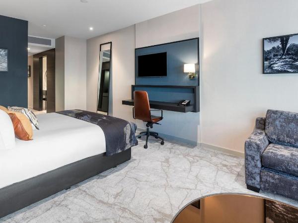 Crowne Plaza Christchurch, an IHG Hotel : photo 4 de la chambre suite junior lit king-size avec pièce à vivre