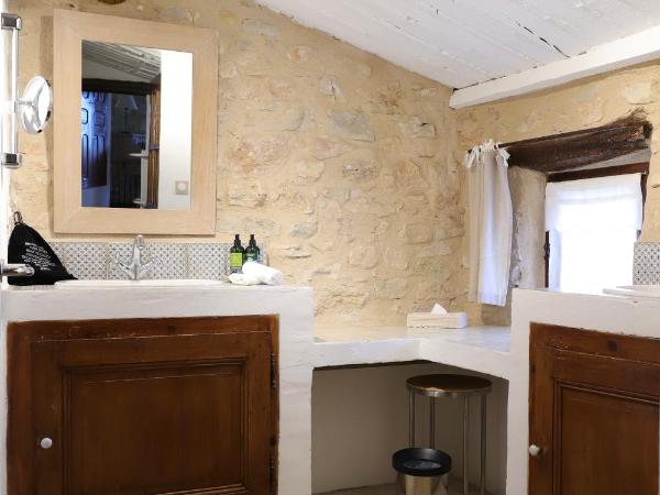 LA FERME DE LA HUPPE : photo 5 de la chambre chambre lit queen-size deluxe